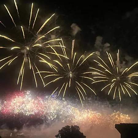 Panzió Avec Vue Panoramique Sur La Cite Medievale 3*