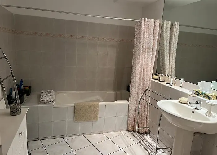 Avec Vue Panoramique Sur La Cite Medievale Panzió 3*